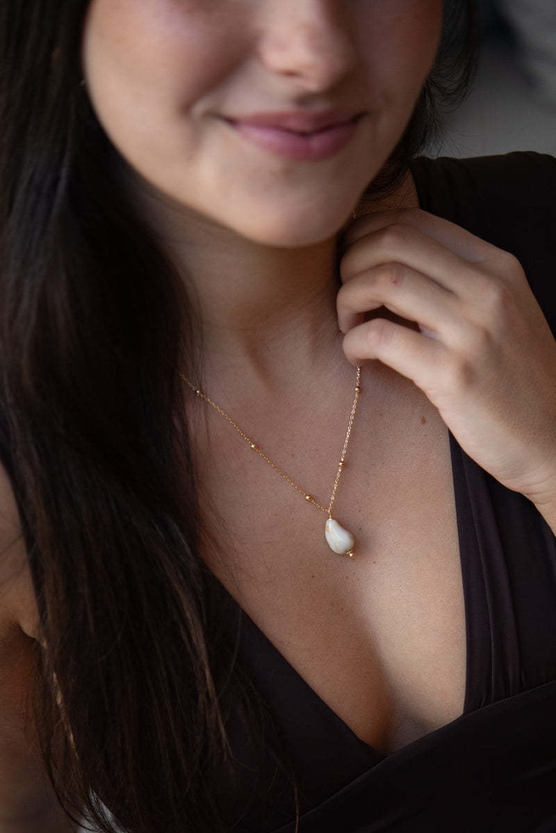Colar Crystal Branco - Colar Dourado Lucky Bijoux