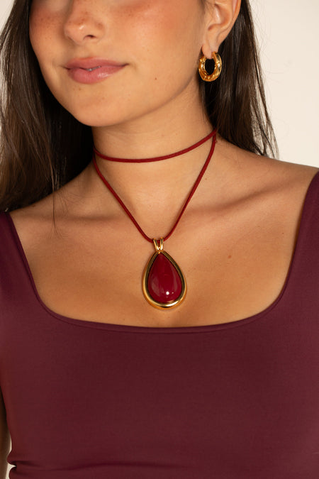 Colar Fio Gota Bordô