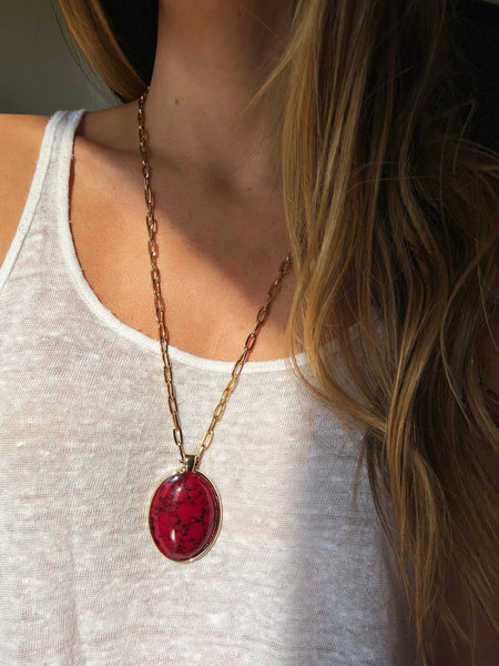 Colar Dali Bordô - Colar Dourado Lucky Bijoux